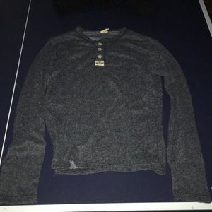 Hollister men’s pullover size small